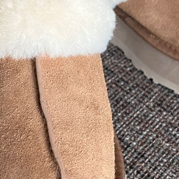 Women's UGG Disquette Slipper, Chestnut, Size 5 - Picture 8 of 11